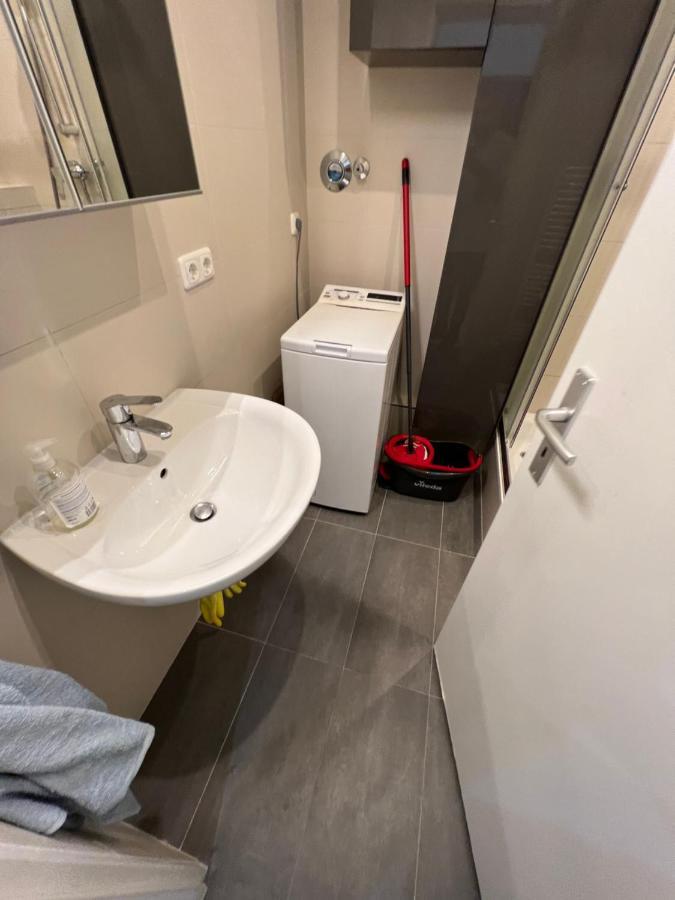 Apartment Fuer Familien, Freunde Oder Groessere Gruppen Bis Zu 8 Personen In Der Naehe Des Berliner Hauptbahnhofs エクステリア 写真